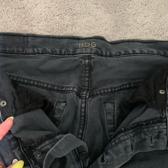 Jeans - Picture 2 of 3